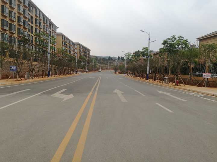 纬三路道路完工照片.jpg